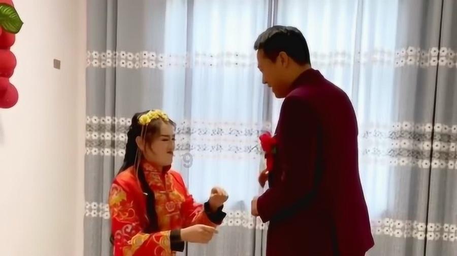 给爸爸送什么礼物比较好呢？游戏画面